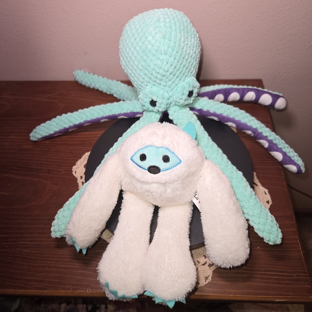 Mint and White Plush Octopus and Yeti Dog Toy Set